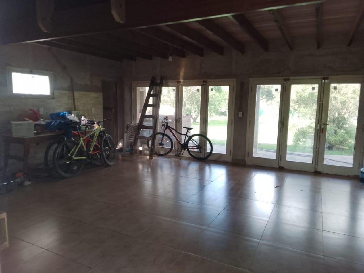 IMPORTANTE PREDIO CON IMPECABLE CHALET EN CORONEL VIDAL. IDEAL DESARROLLO TURISTICO. 5200 METROS CUADRADOS CERCANO A RUTA 2