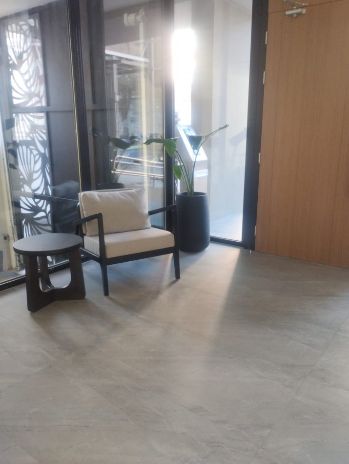 EXCLUSIVO DEPARTAMENTO DE 2 AMBIENTES CON COCHERA. A ESTRENAR. PLAYA GRANDE