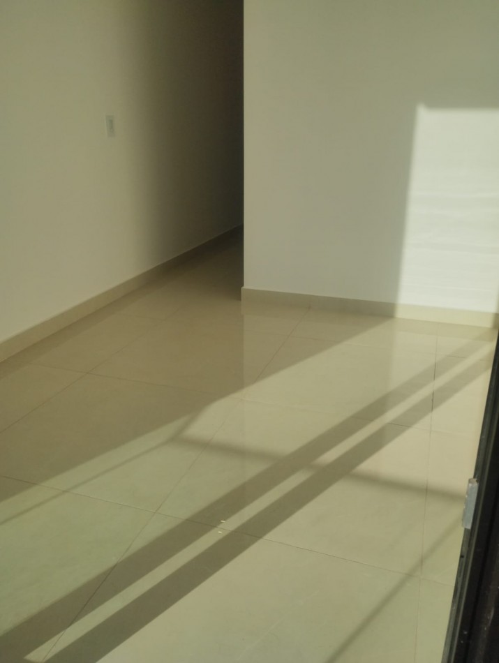 EXCLUSIVO DEPARTAMENTO DE 2 AMBIENTES CON COCHERA. A ESTRENAR. PLAYA GRANDE