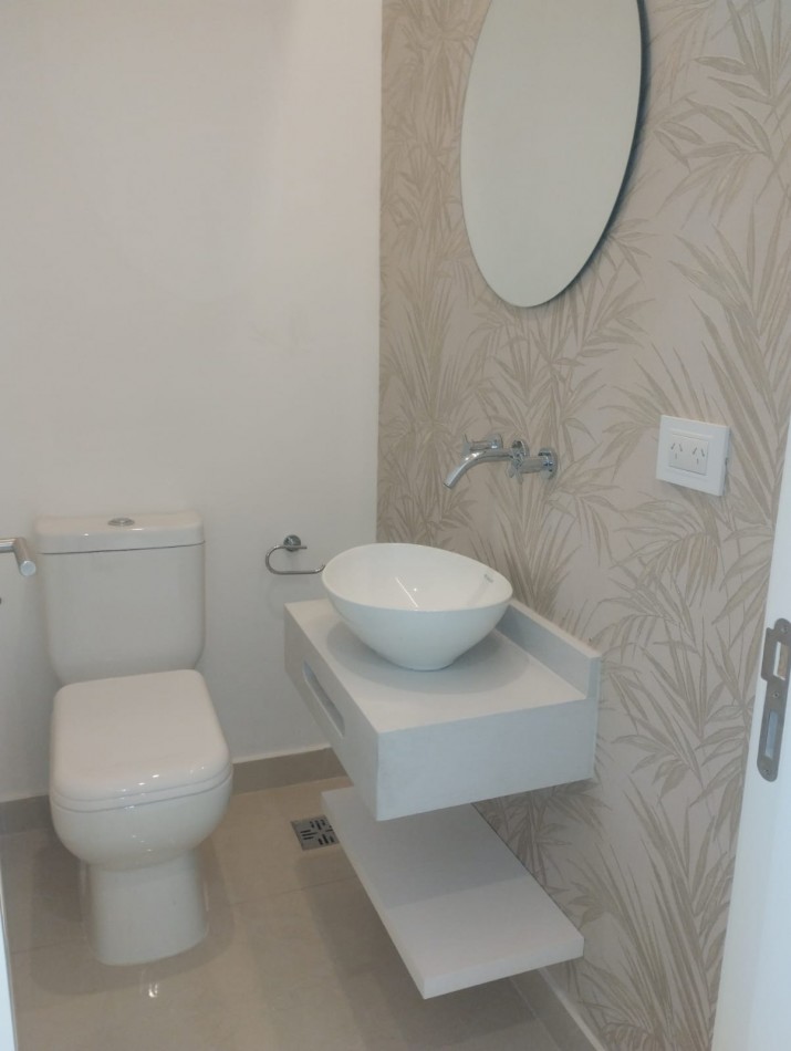 EXCLUSIVO DEPARTAMENTO DE 2 AMBIENTES CON COCHERA. A ESTRENAR. PLAYA GRANDE