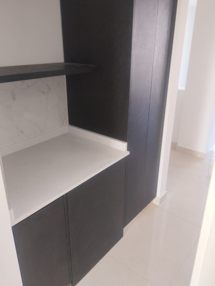 EXCLUSIVO DEPARTAMENTO DE 2 AMBIENTES CON COCHERA. A ESTRENAR. PLAYA GRANDE