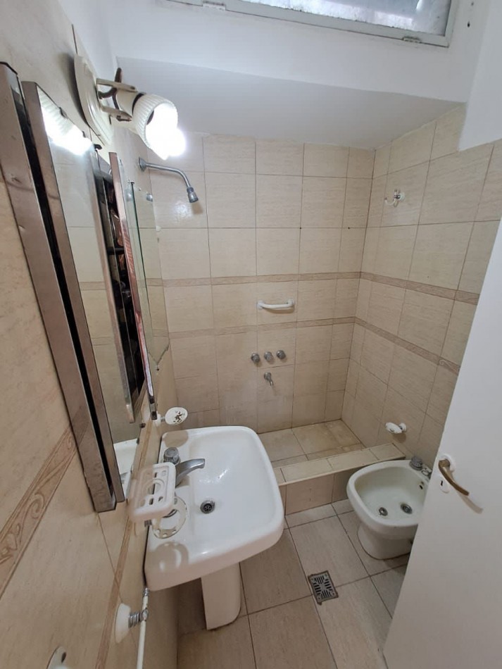 CHALET EN PH DE 4 AMBIENTES. PARQUE LURO. ESCRIBANIA DESIGNADA.