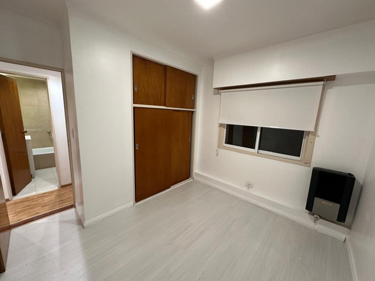 VENTA DEPARTAMENTO 3 AMB A LA CALLE CON BALCON - MODERNIZADO CON DETALLES DE CONFORT Y CALIDAD- ESPACIO DE COCHERA. PLAZA MITRE