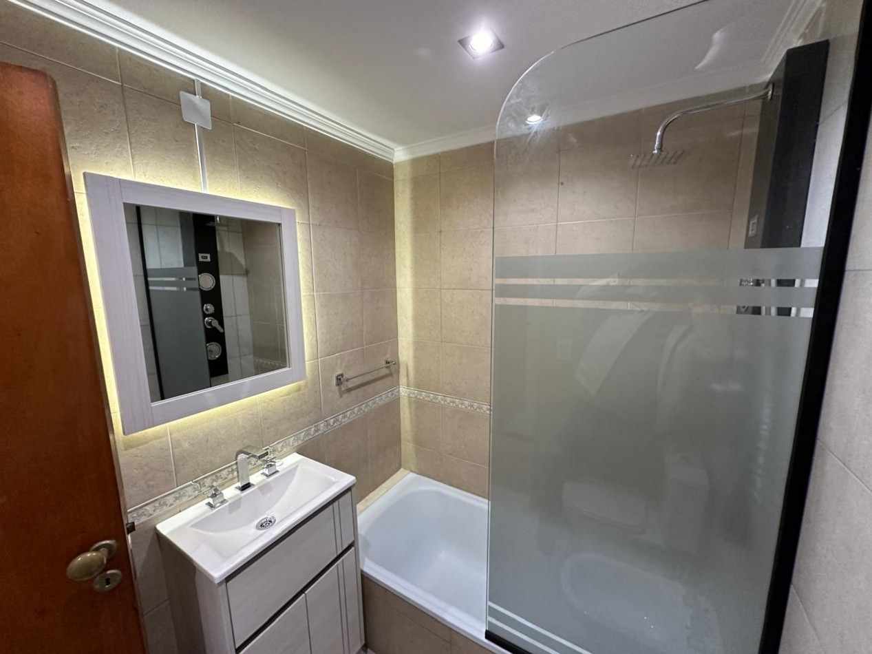 VENTA DEPARTAMENTO 3 AMB A LA CALLE CON BALCON - MODERNIZADO CON DETALLES DE CONFORT Y CALIDAD- ESPACIO DE COCHERA. PLAZA MITRE