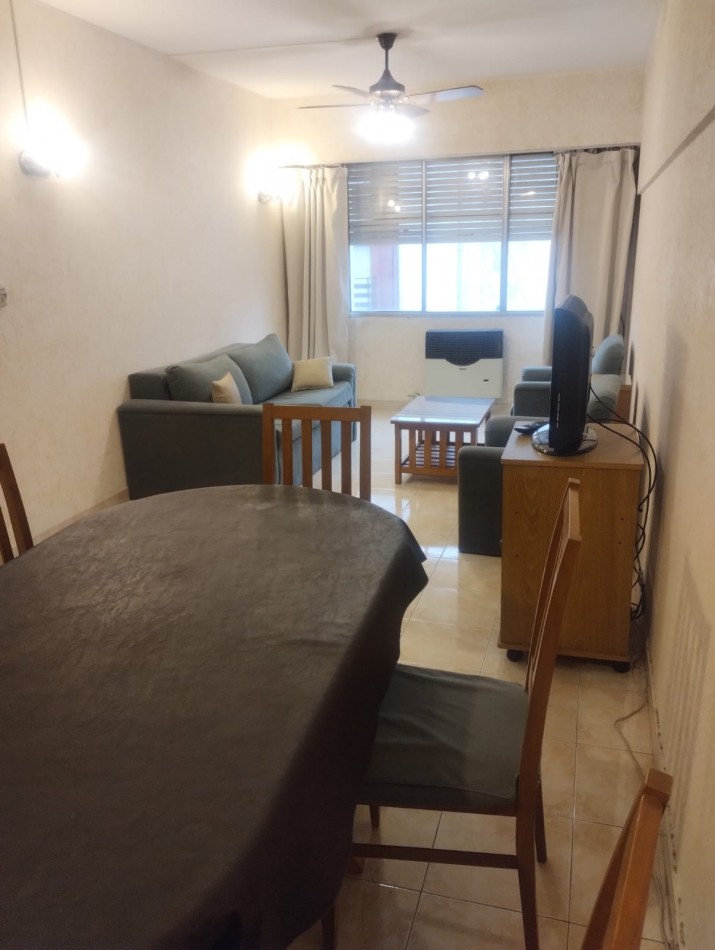 DEPARTAMENTO DE 2 AMBIENTES A LA CALLE CON MUEBLES. A METROS DE PEATONAL SAN MARTIN