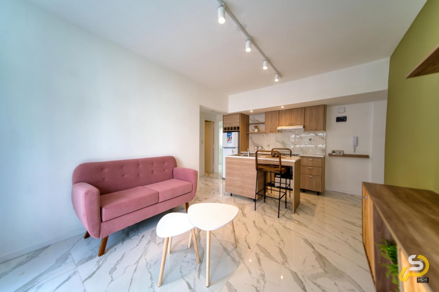 DEPARTAMENTO DE 3 AMBIENTES AL FRENTE CON BALCON. LURO Y SANTIAGO DEL ESTERO