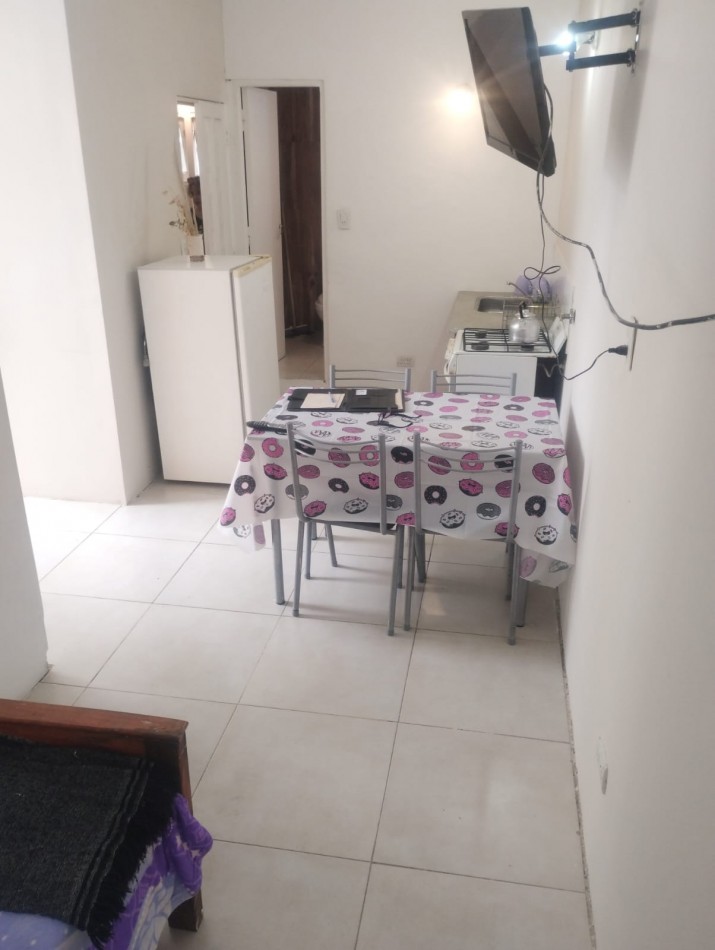 ALQUILER PARA ESTUDIANTES. AÑO 2026. CERCA DEL MAR Y A 200 METROS FACULTAD DE MEDICINA. LA PERLA