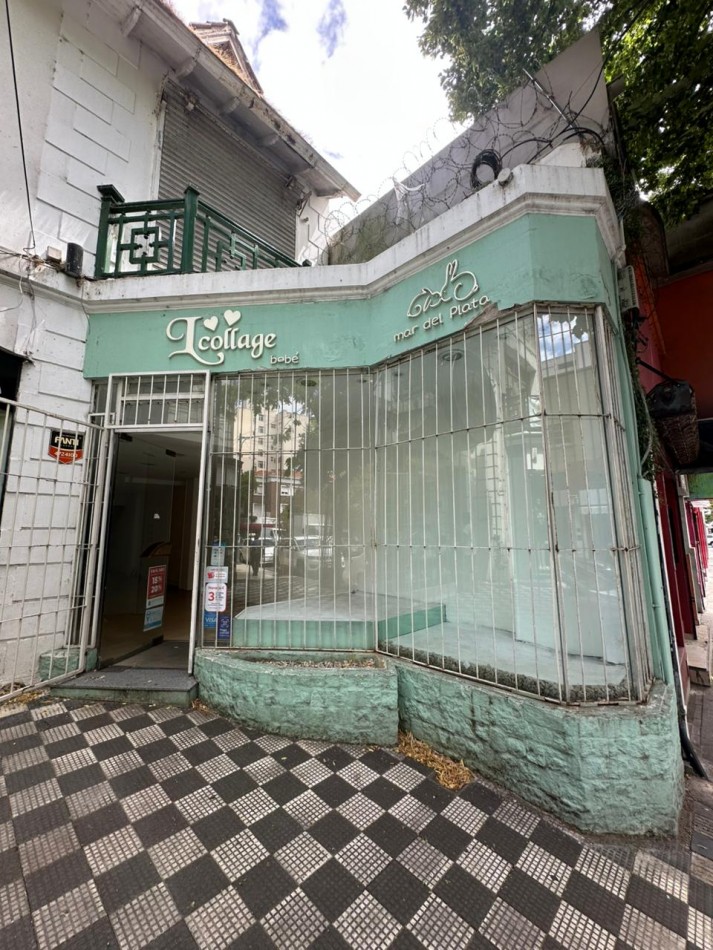 AMPLIO LOCAL EN DUPLEX. EXCELENTE UBICACION. TOMA PERMUTA. 