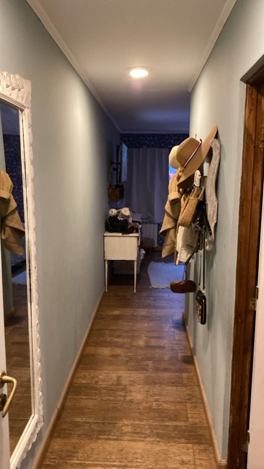 IMPECABLE  PROPIEDAD DE 4 AMBIENTES CON PISCINA. ARENAS DEL SUR.