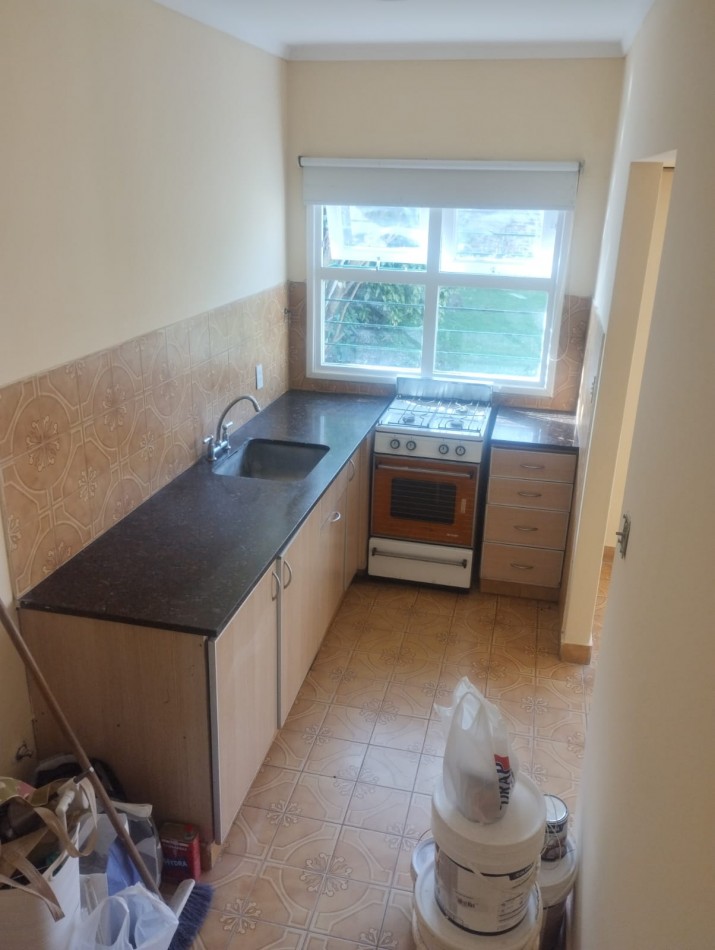 PH DE 2 AMBIENTES CON AMPLIO PARQUE. CHACO Y LIBERTAD. IMPECABLE ESTADO