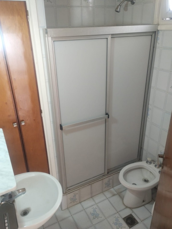 PH DE 2 AMBIENTES CON AMPLIO PARQUE. CHACO Y LIBERTAD. IMPECABLE ESTADO