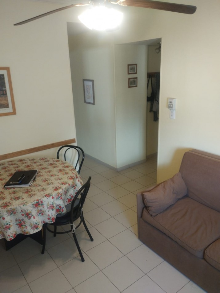 IMPECABLE 2 AMBIENTES CON MUEBLES. SARMIENTO Y COLON. A METROS DEL MAR Y DEL SHOPPING