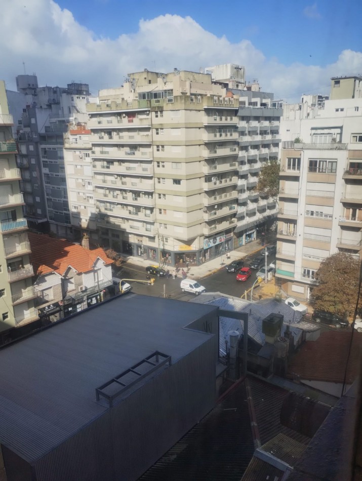 IMPECABLE 2 AMBIENTES CON MUEBLES. SARMIENTO Y COLON. A METROS DEL MAR Y DEL SHOPPING