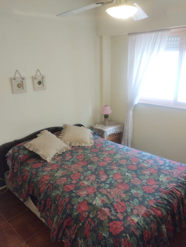 IMPECABLE 2 AMBIENTES CON MUEBLES. SARMIENTO Y COLON. A METROS DEL MAR Y DEL SHOPPING