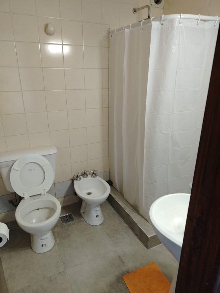 ALQUILER 24 MESES. DEPARTAMENTO DE 2 AMBIENTES CON COCHERA. FALUCHO Y FRANCIA
