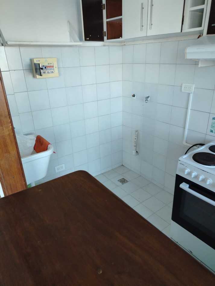 ALQUILER 24 MESES. DEPARTAMENTO DE 2 AMBIENTES CON COCHERA. FALUCHO Y FRANCIA