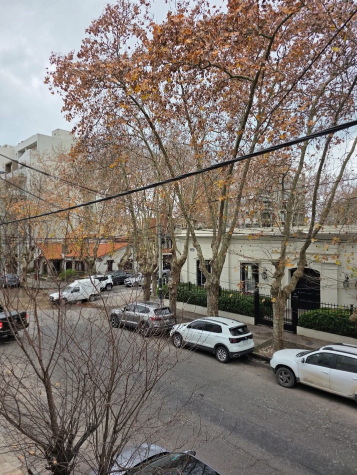 ALQUILER 24 MESES. PH 3 AMBIENTES CON DEPENDENCA EN PLANTA ALTA. ZONA GUEMES