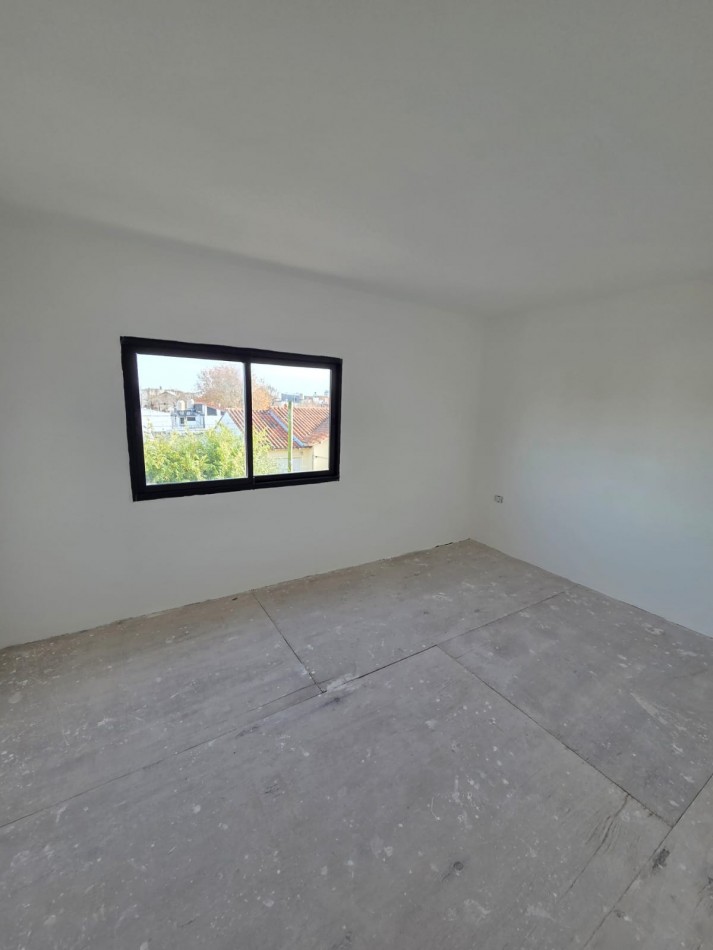 PH EN VENTA. 3 AMBIENTES A ESTRENAR. PRIMER PISO POR ESCALERA. DON BOSCO