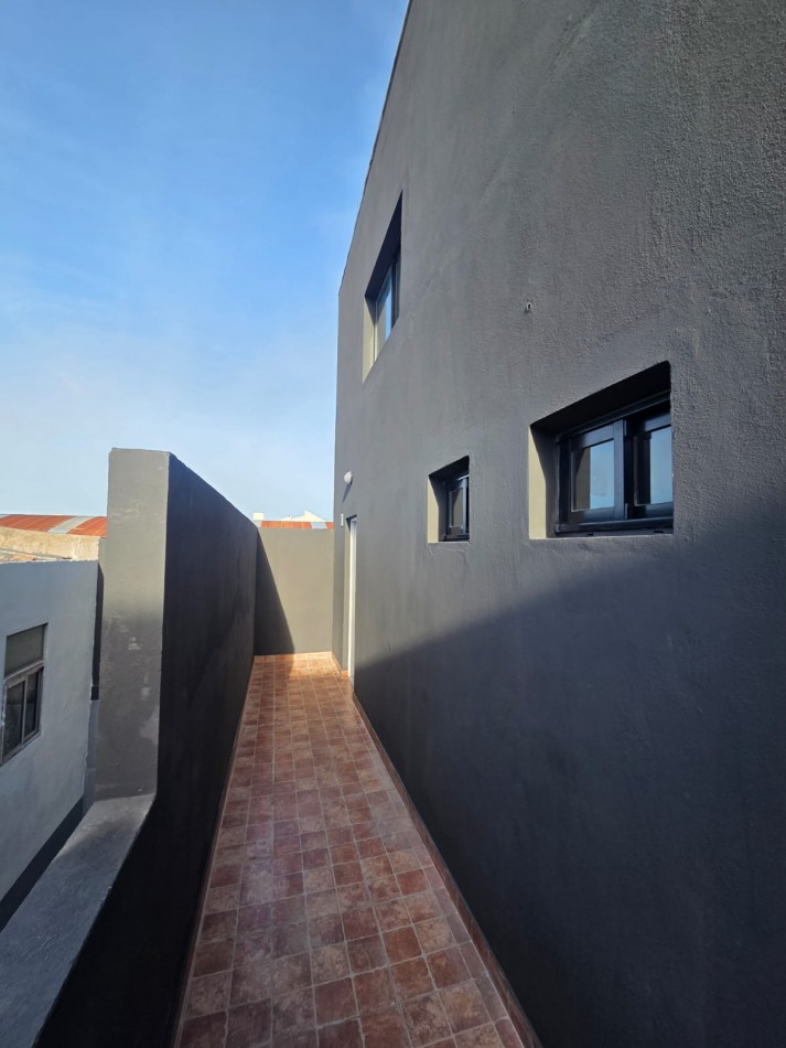 PH EN VENTA. 3 AMBIENTES A ESTRENAR. PRIMER PISO POR ESCALERA. DON BOSCO