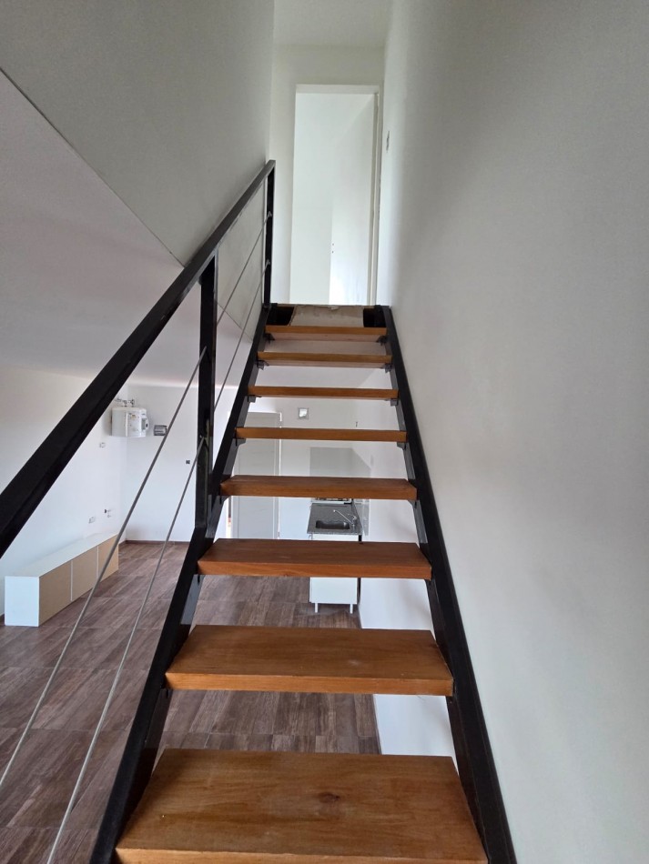 PH EN VENTA. 3 AMBIENTES A ESTRENAR. PRIMER PISO POR ESCALERA. DON BOSCO