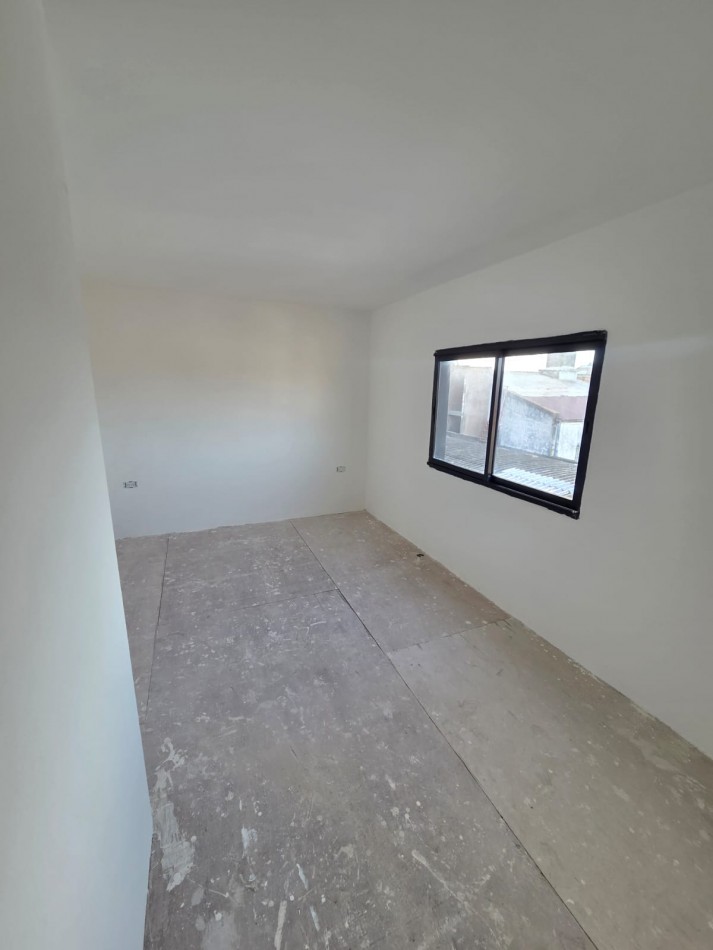 PH EN VENTA. 3 AMBIENTES A ESTRENAR. PRIMER PISO POR ESCALERA. DON BOSCO