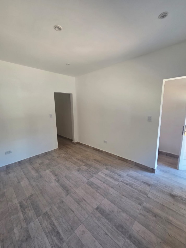 EN VENTA PH DE 3 AMBIENTES A LA CALLE. EN DUPLEX. DON BOSCO