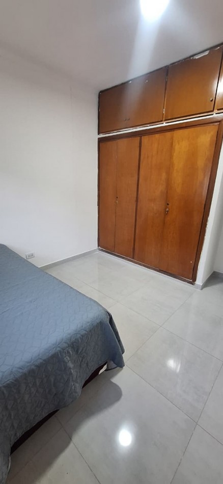 CASA DE 3 AMBIENTES EN PARQUE LURO. RECICLADA. OPORTUNIDAD