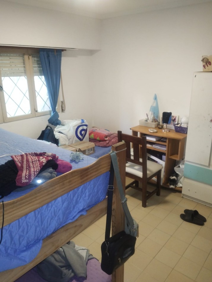 PH DE 3 AMBIENTES CON PATIO Y PARRILLA. BARRIO LAS LILAS 