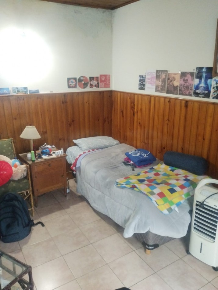 CASONA 3 AMBIENTES CON DEPENDENCIA. LA PERLA