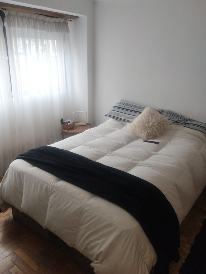IMPECABLE DEPARTAMENTO DE 2 AMBIENTES CON BALCON. LA PERLA. A METROS DEL MAR