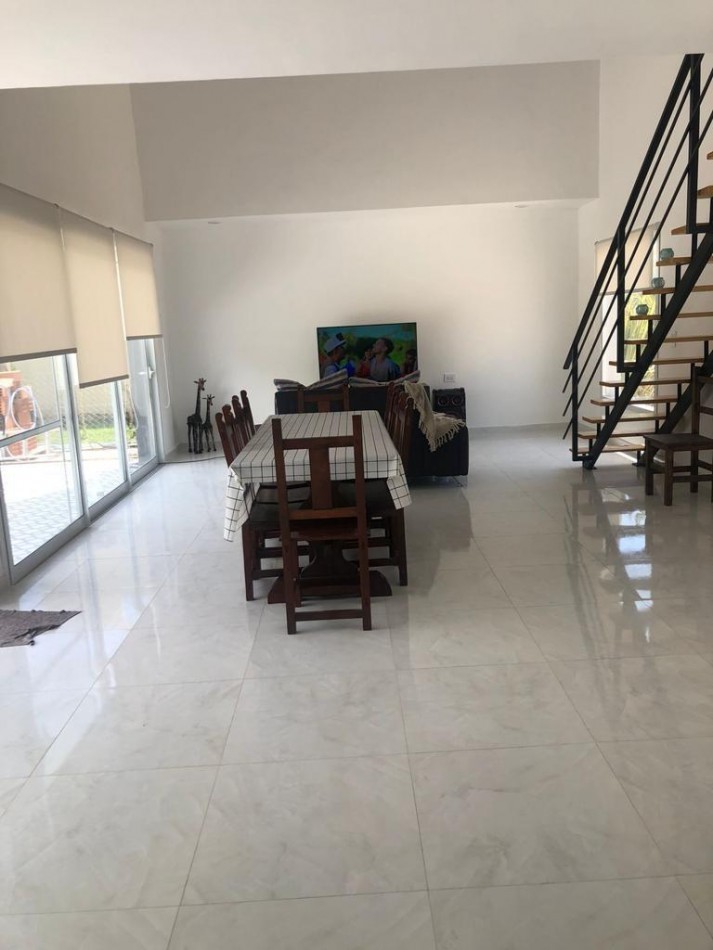 CASA  DE 4 AMBIENTES EN COUNTRY COSTA DEL SOL. MAR CHIQUITA. APTO CREDITO. FINANCIACION DUEÑO DIRECTO