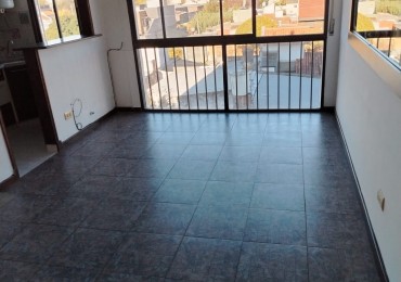 ALQUILER 24 MESES. DEPARTAMENTO DE 2 AMBIENTES CON COCHERA. FALUCHO Y FRANCIA